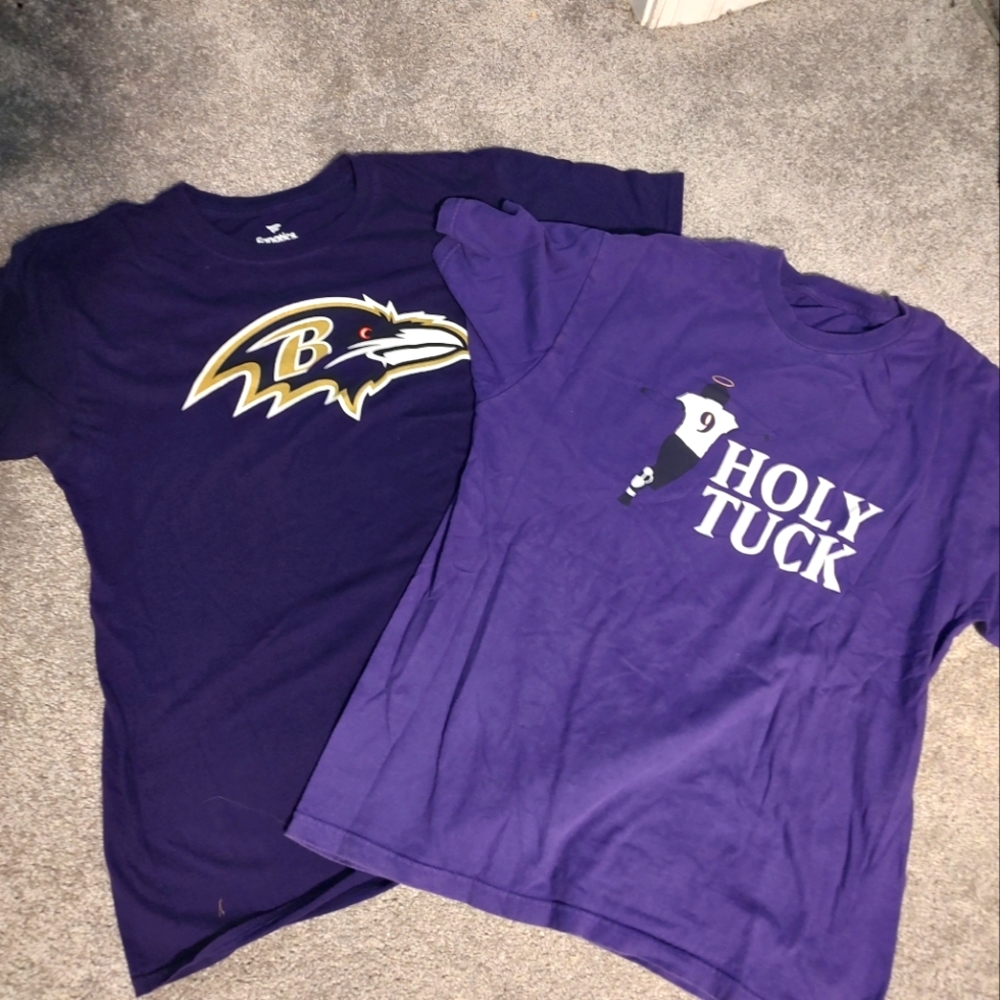 2 Baltimore Ravens t-shirts. Men's large.